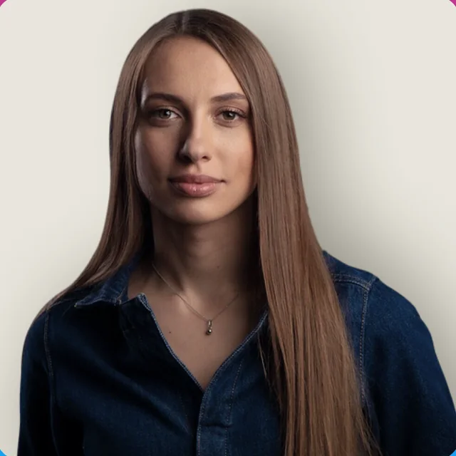 Вика Складчикова